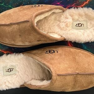 Mens Ugg Slippers Size 13 - Tan with insulation